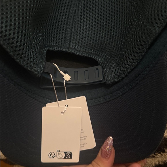 Lululemon Navy Blue Mesh Trucker Hat NWT size S/M - Picture 4 of 4